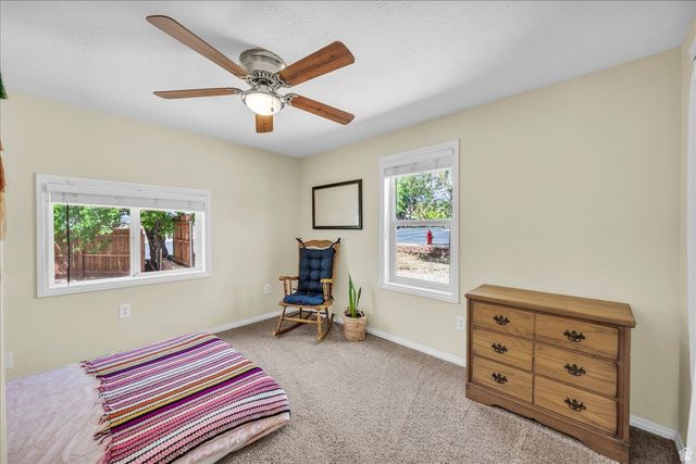 5 S MAIN ST, Ivins, UT 84738