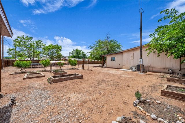 5 S MAIN ST, Ivins, UT 84738
