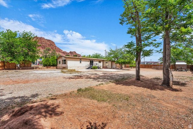 5 S MAIN ST, Ivins, UT 84738