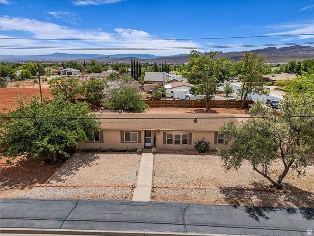 5 S MAIN ST, Ivins, UT 84738