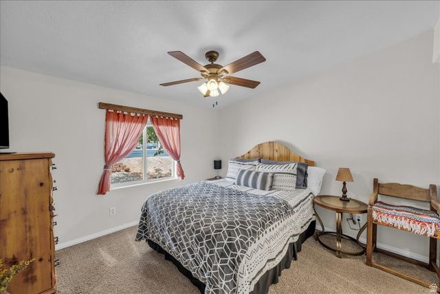 5 S MAIN ST, Ivins, UT 84738
