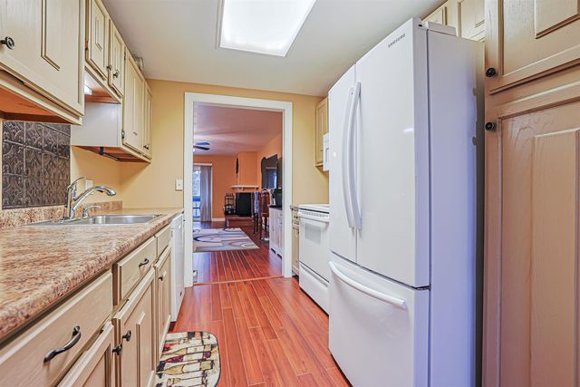 663 Cherry Valley Rd Apt 306, Gilford, NH 03249
