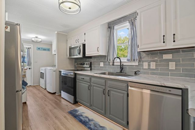 3123 Palmetto Dr., Murrells Inlet, SC 29576