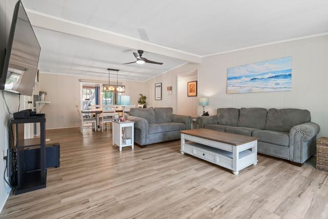 3123 Palmetto Dr., Murrells Inlet, SC 29576