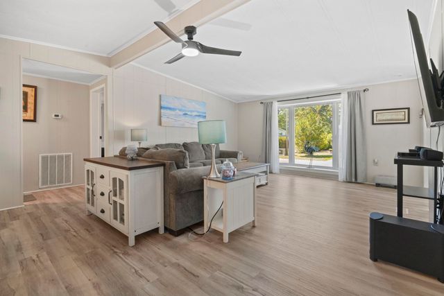 3123 Palmetto Dr., Murrells Inlet, SC 29576