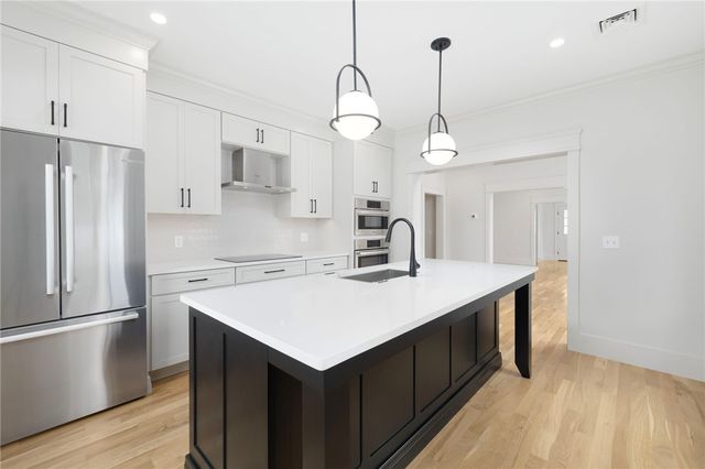 35 Anchor Way, Newport, RI 02840