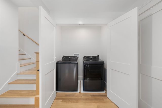 35 Anchor Way, Newport, RI 02840