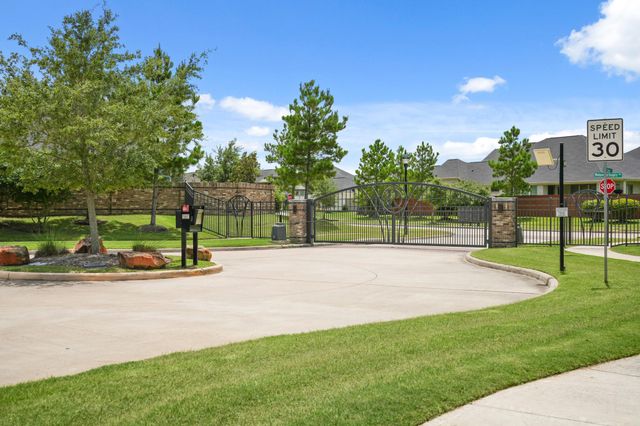 13305 Newcastle Creek Court, Houston, TX 77059