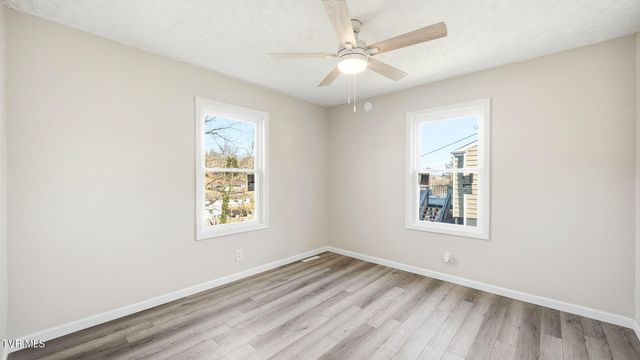 2020 Holly Street, Kingsport, TN 37660