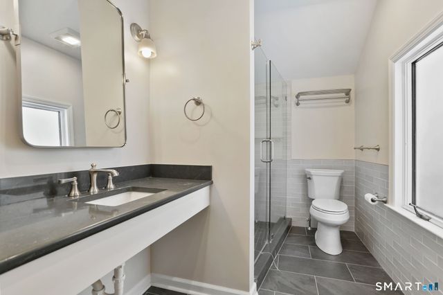 815 Valley Road, New Canaan, CT 06840