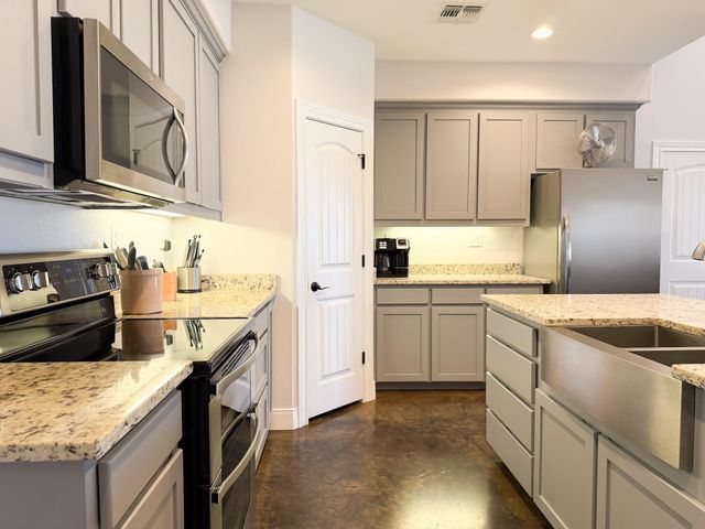 3883 Lcr 750, Thornton, TX 76687