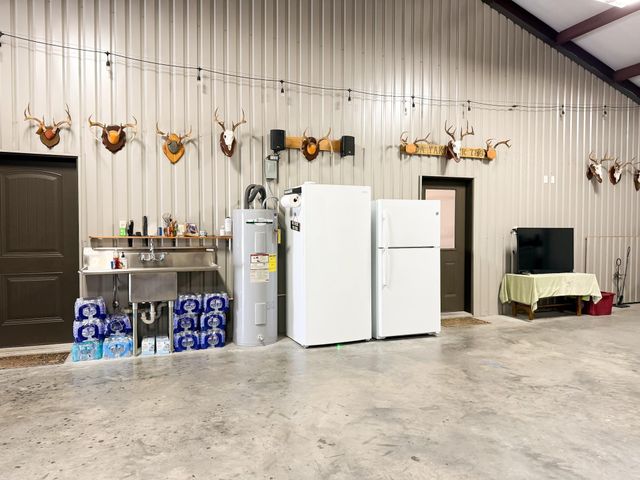 3883 Lcr 750, Thornton, TX 76687