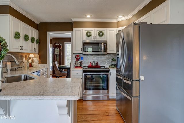 1188 White Top Road, Bluff City, TN 37618
