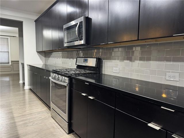 920 Grove Valley Dr, Cumming, GA 30041