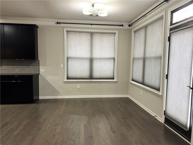 920 Grove Valley Dr, Cumming, GA 30041