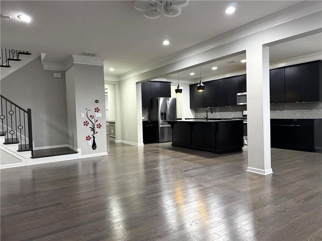 920 Grove Valley Dr, Cumming, GA 30041