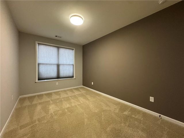 920 Grove Valley Dr, Cumming, GA 30041