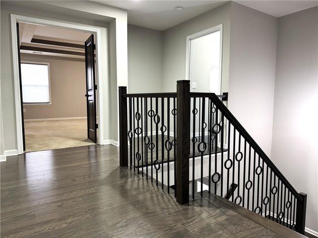 920 Grove Valley Dr, Cumming, GA 30041