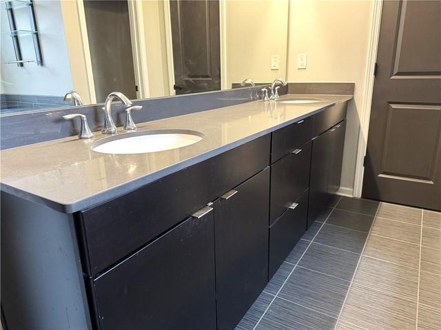 920 Grove Valley Dr, Cumming, GA 30041