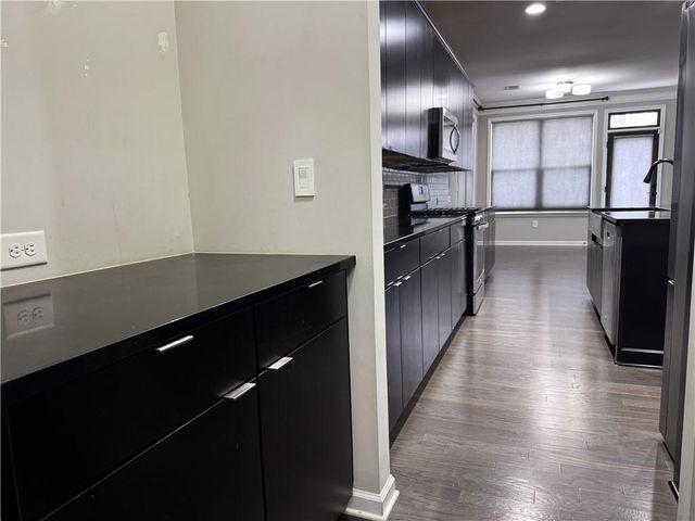 920 Grove Valley Dr, Cumming, GA 30041