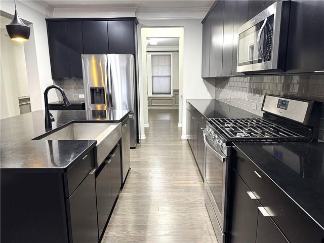 920 Grove Valley Dr, Cumming, GA 30041