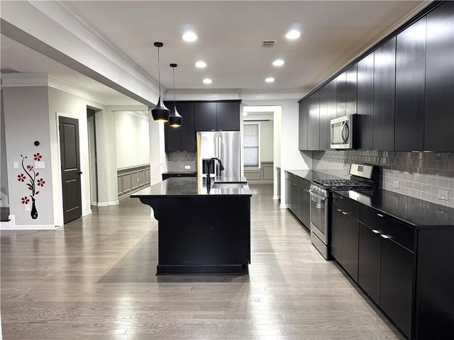 920 Grove Valley Dr, Cumming, GA 30041