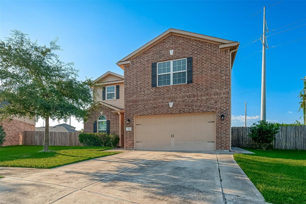 346 Apache Field Lane, La Marque, TX 77568