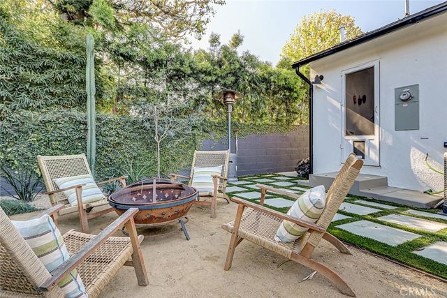 11912 Mccune, Los Angeles, CA 90066