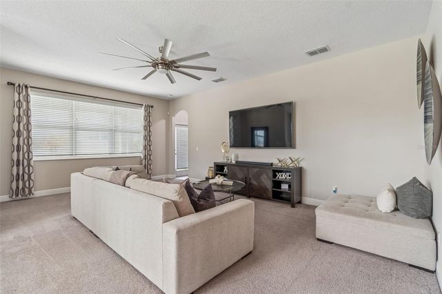 19328 BREYNIA DR, Lutz, FL 33558