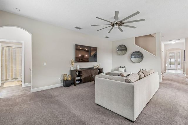 19328 BREYNIA DR, Lutz, FL 33558