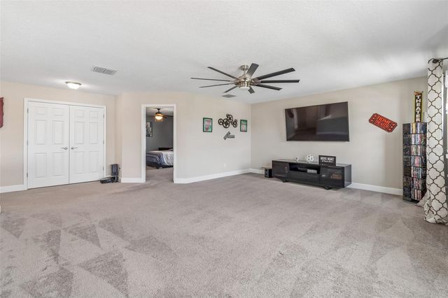 19328 BREYNIA DR, Lutz, FL 33558