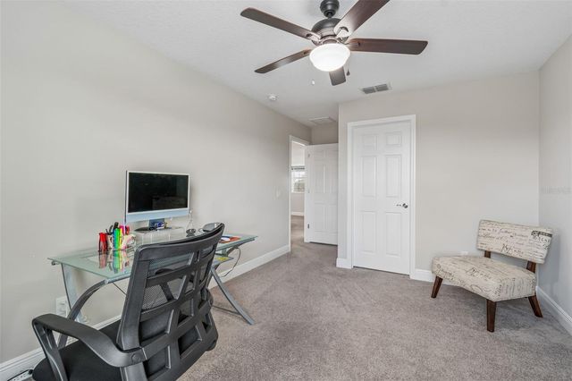 19328 BREYNIA DR, Lutz, FL 33558