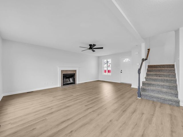 1321 Loren Cir, Clarksville, TN 37042