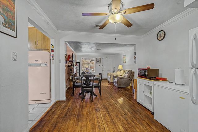 1012 Joyce Street, Houston, TX 77009