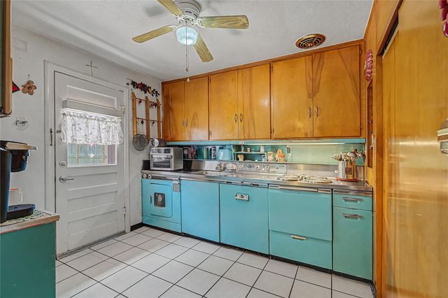 1012 Joyce Street, Houston, TX 77009