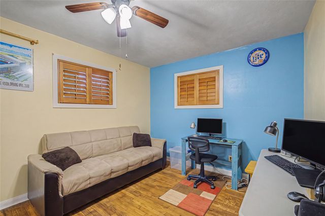 1012 Joyce Street, Houston, TX 77009