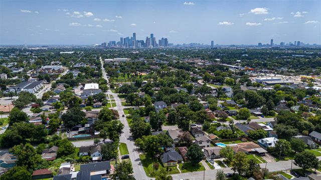 1012 Joyce Street, Houston, TX 77009