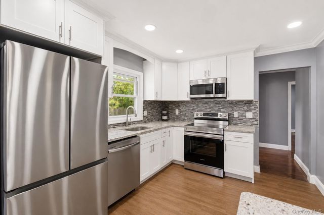 2206 Union Boulevard, Bay Shore, NY 11706