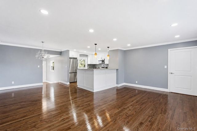 2206 Union Boulevard, Bay Shore, NY 11706