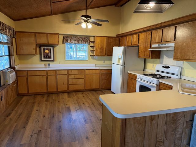 1533 Willow Drive, Wills Point, TX 75169