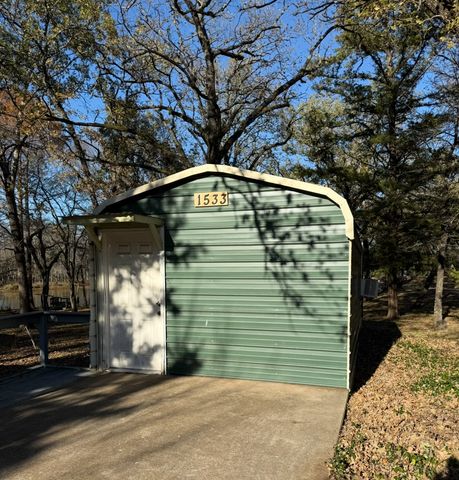 1533 Willow Drive, Wills Point, TX 75169