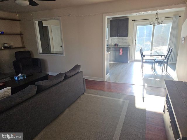 318 RIDGE RD, Browns Mills, NJ 08015