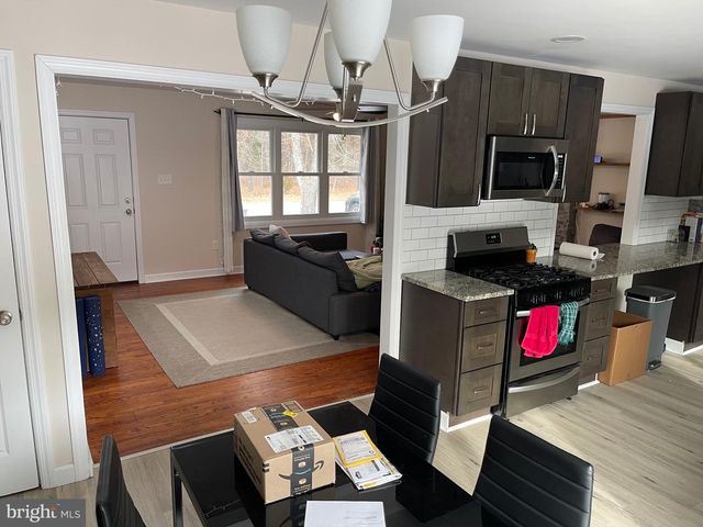 318 RIDGE RD, Browns Mills, NJ 08015