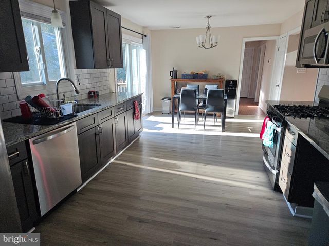 318 RIDGE RD, Browns Mills, NJ 08015