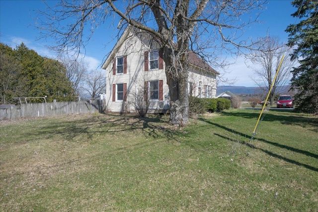 251 Hunt Road, New Haven, VT 05472