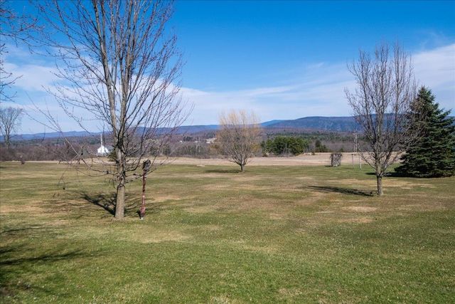 251 Hunt Road, New Haven, VT 05472