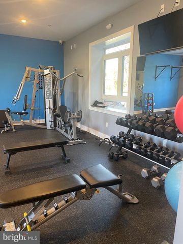 4007 RIDGE, Philadelphia, PA 19129