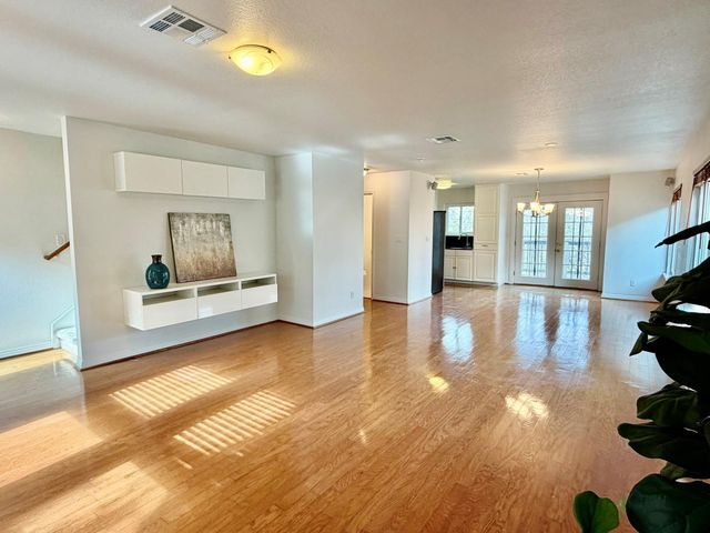 4807 E Oltorf ST B, Austin, TX 78741