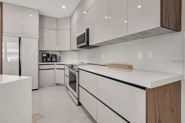 289 LONG MEADOW LANE, Rotonda West, FL 33947