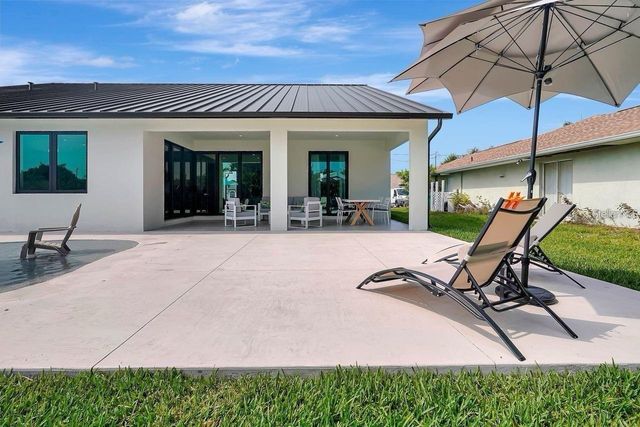 289 LONG MEADOW LANE, Rotonda West, FL 33947